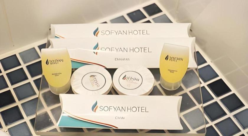Sofyan Hotel Cut Meutia Джакарта Екстериор снимка