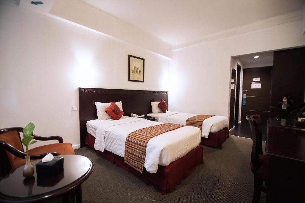 Sofyan Hotel Cut Meutia Джакарта Екстериор снимка